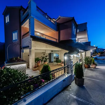 Guest house San Mihael Luxury 2 Dugopolje